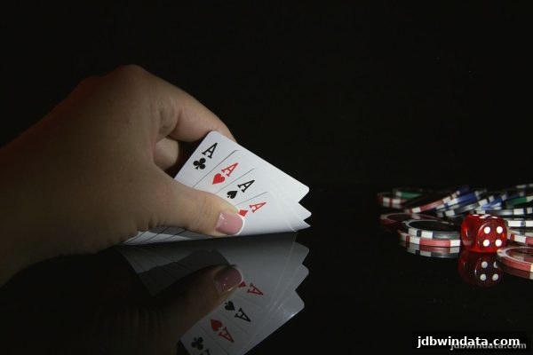 龙虎游戏竞技策略全解析：携手jdb电子超级大奖探索博弈智慧