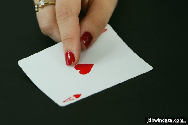 jdb电子超级大奖制胜之道：棋牌桌游中的团队默契密码