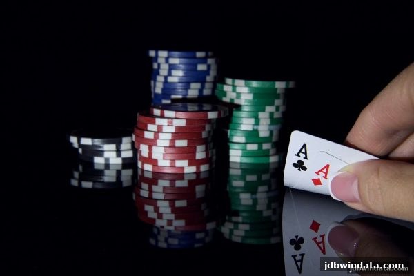 jdb电子超级大奖德州扑克比赛全攻略：策略精讲与USDT快捷支付指南